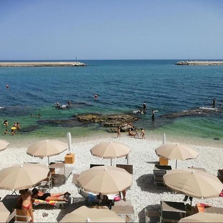 Вілла Tre Metri Sopra Il Mare Бішельє Екстер'єр фото